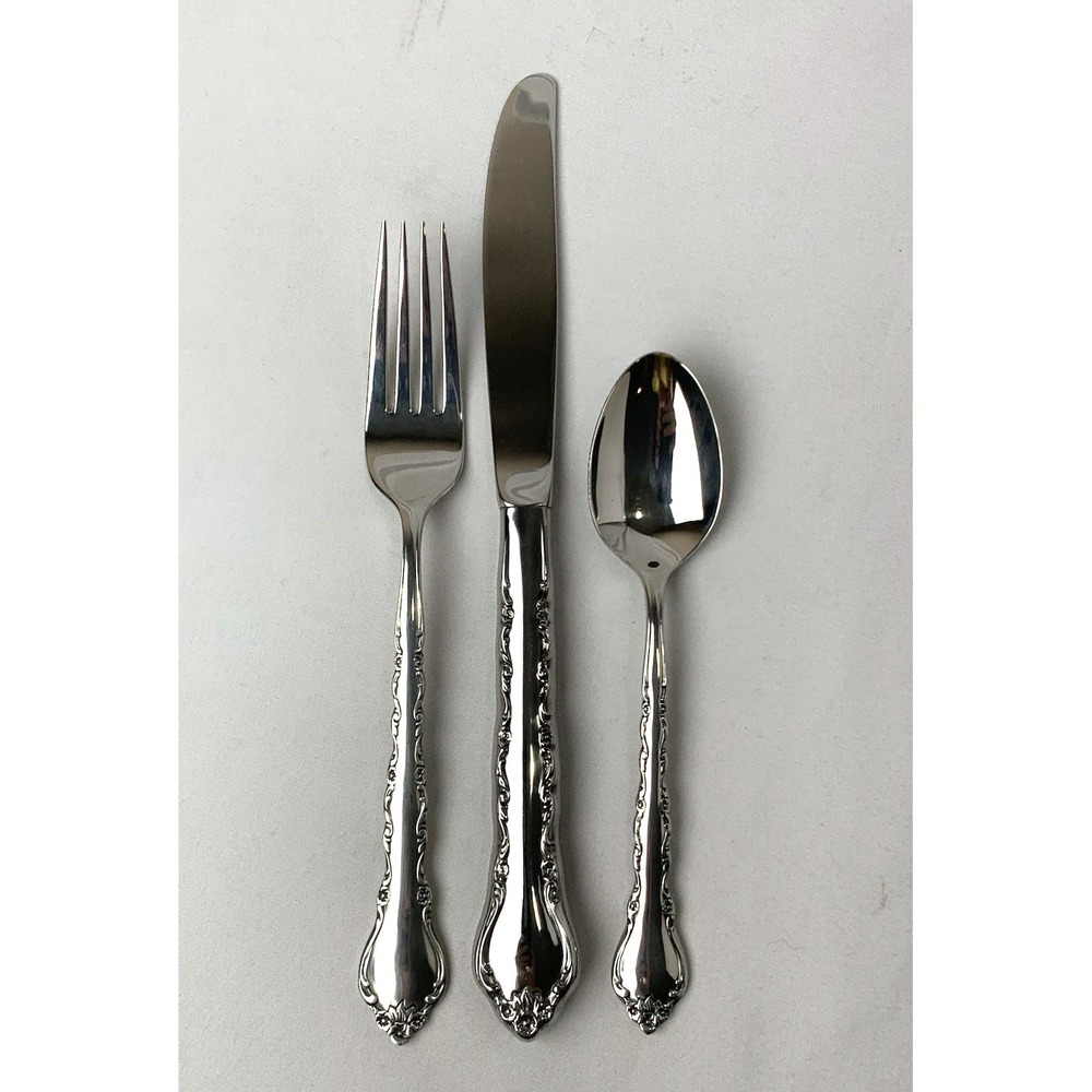 International Silver IS‎ Deluxe "Gigi" 3 piece Place Setting Stainless Romantic